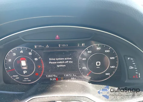 2018 Audi Q7 3.0T Premium из США, поврежденный, VIN WA1VAAF75JD026126